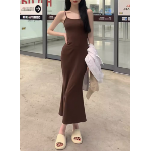 黑色吊带连衣裙女夏季2023新款辣妹性感后妈长裙收腰鱼尾包臀裙子